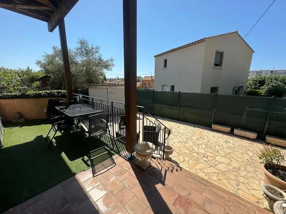 קאן Rez De Villa Avec Jardin A 6 Min Des Plages 0*,